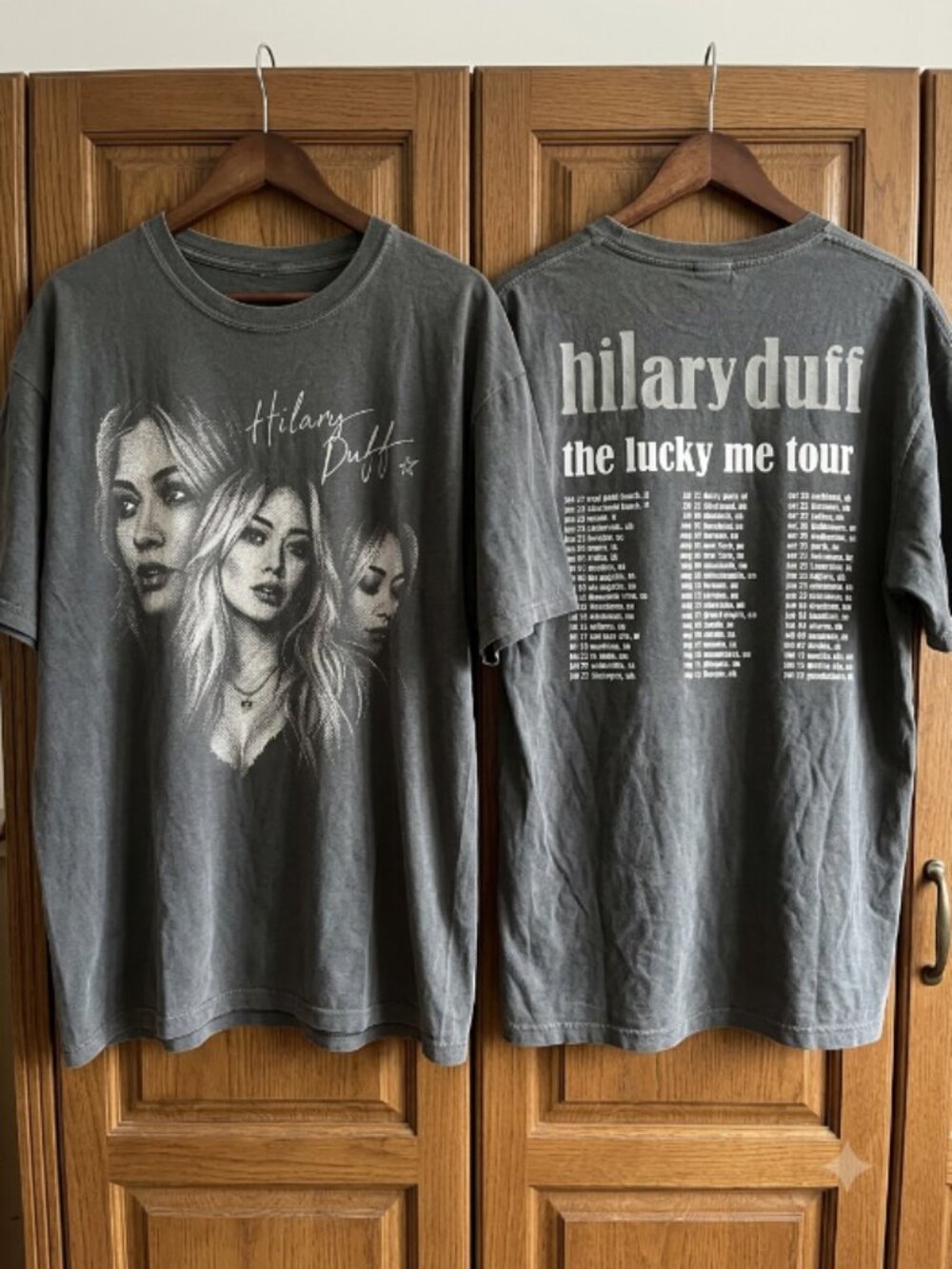 Hilary Duff Lucky Me Tour 2026 T-Shirt